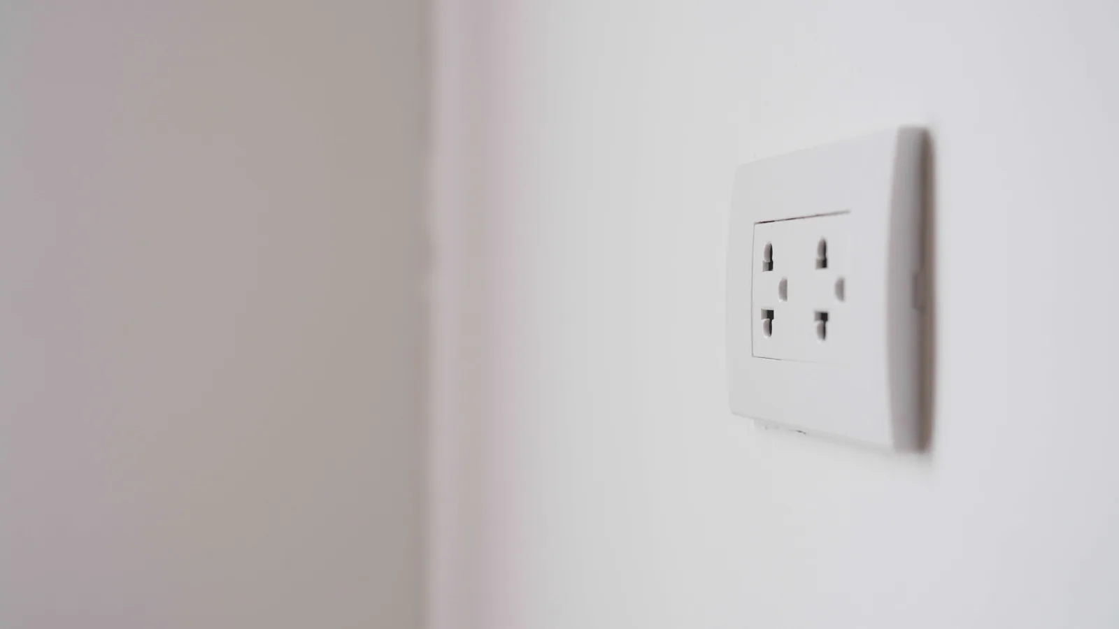 How To Set Up A Smart Plug For Energy Monitoring cover image